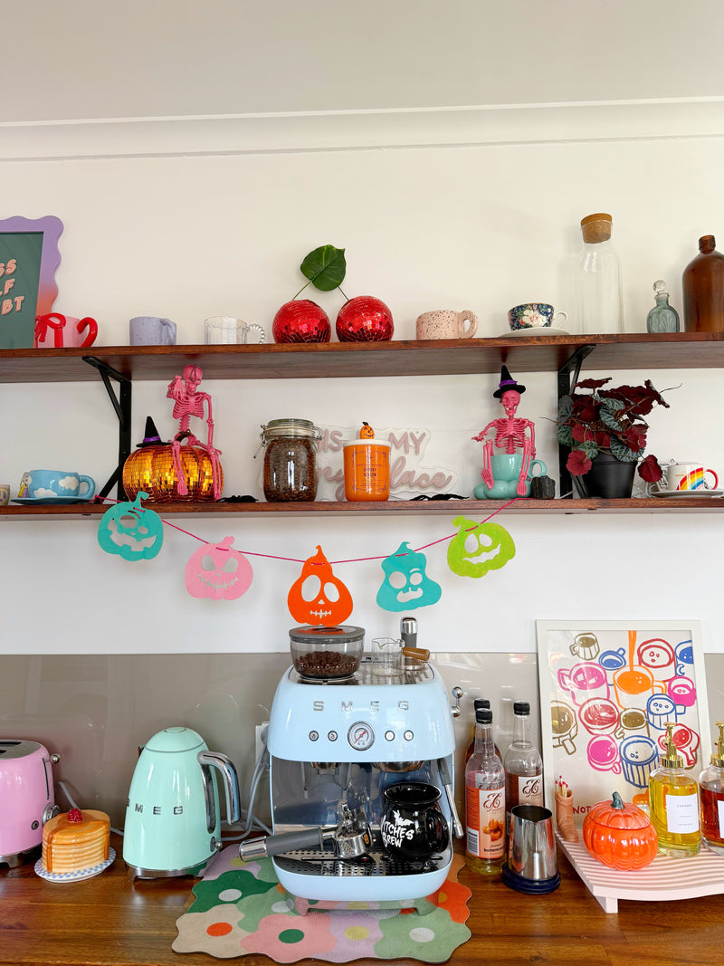 UGC photo for Bunting